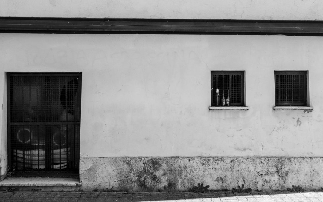 Movement of its inhabitants, citizens; buildings and environment